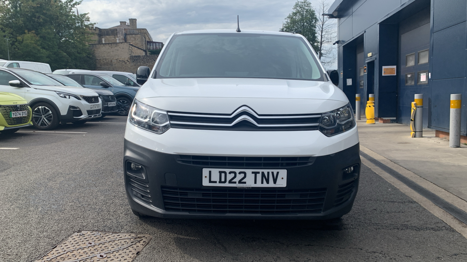 car image