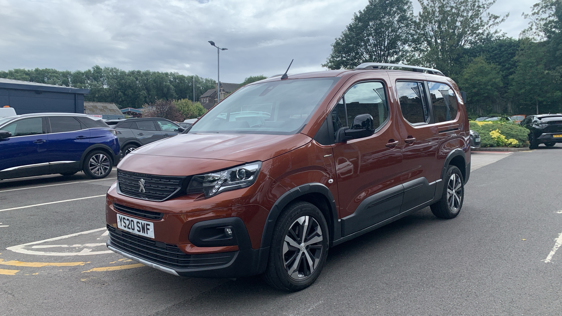 car image