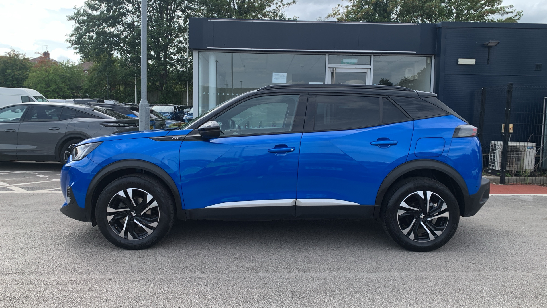 car image