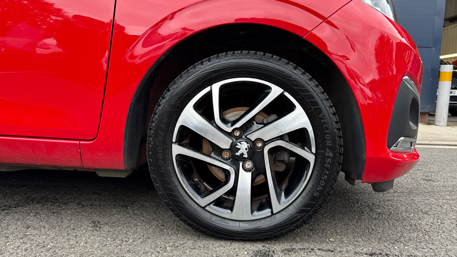 car image