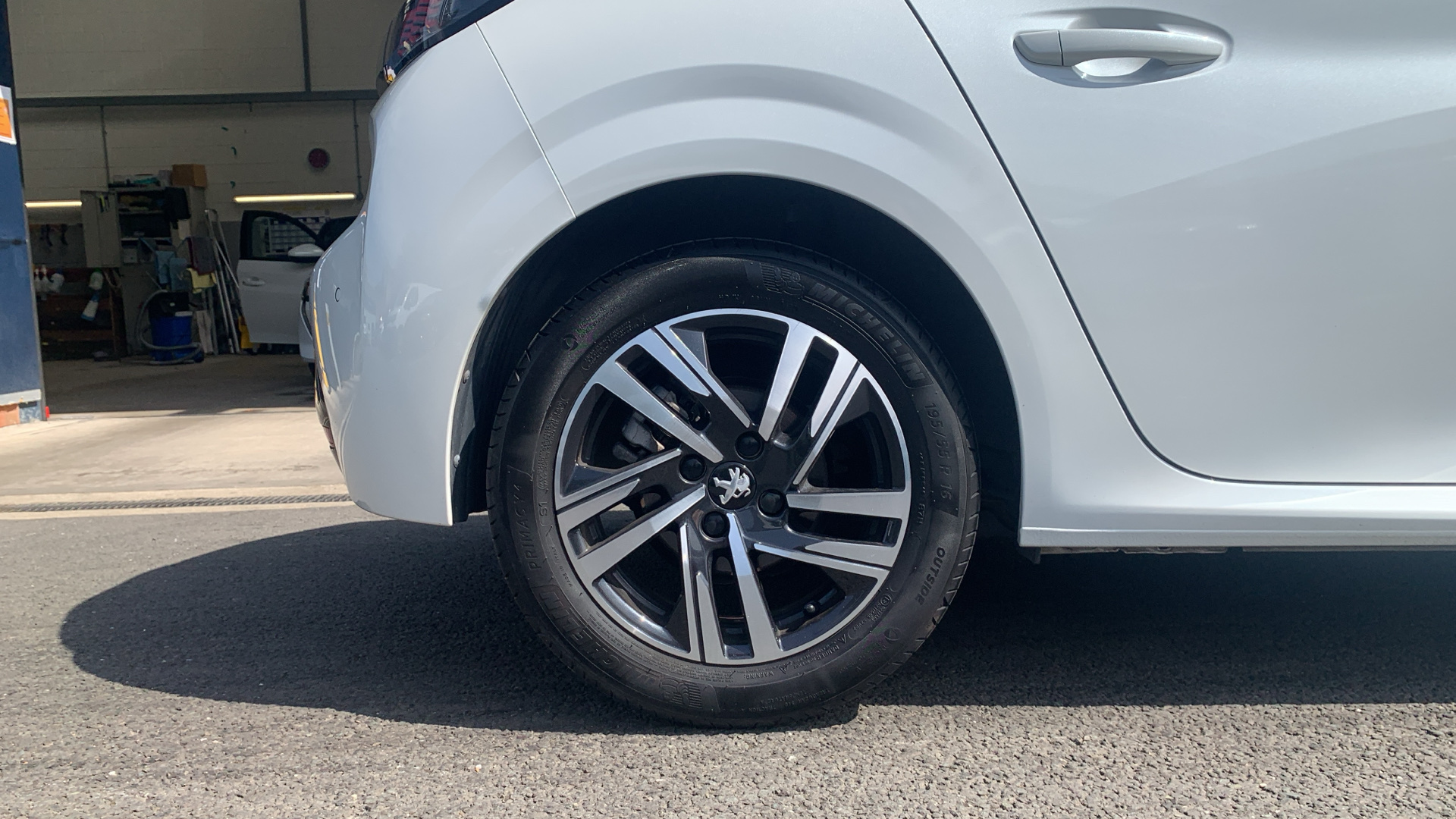 car image