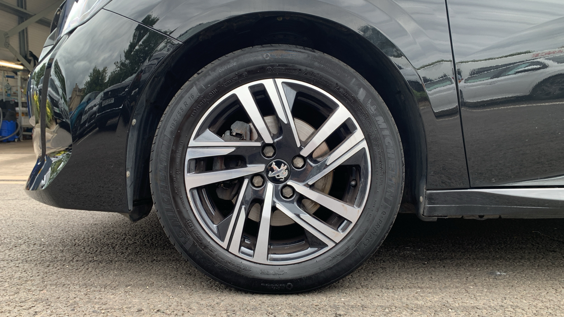 car image