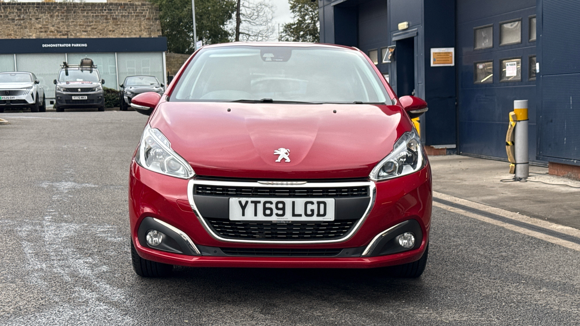 car image