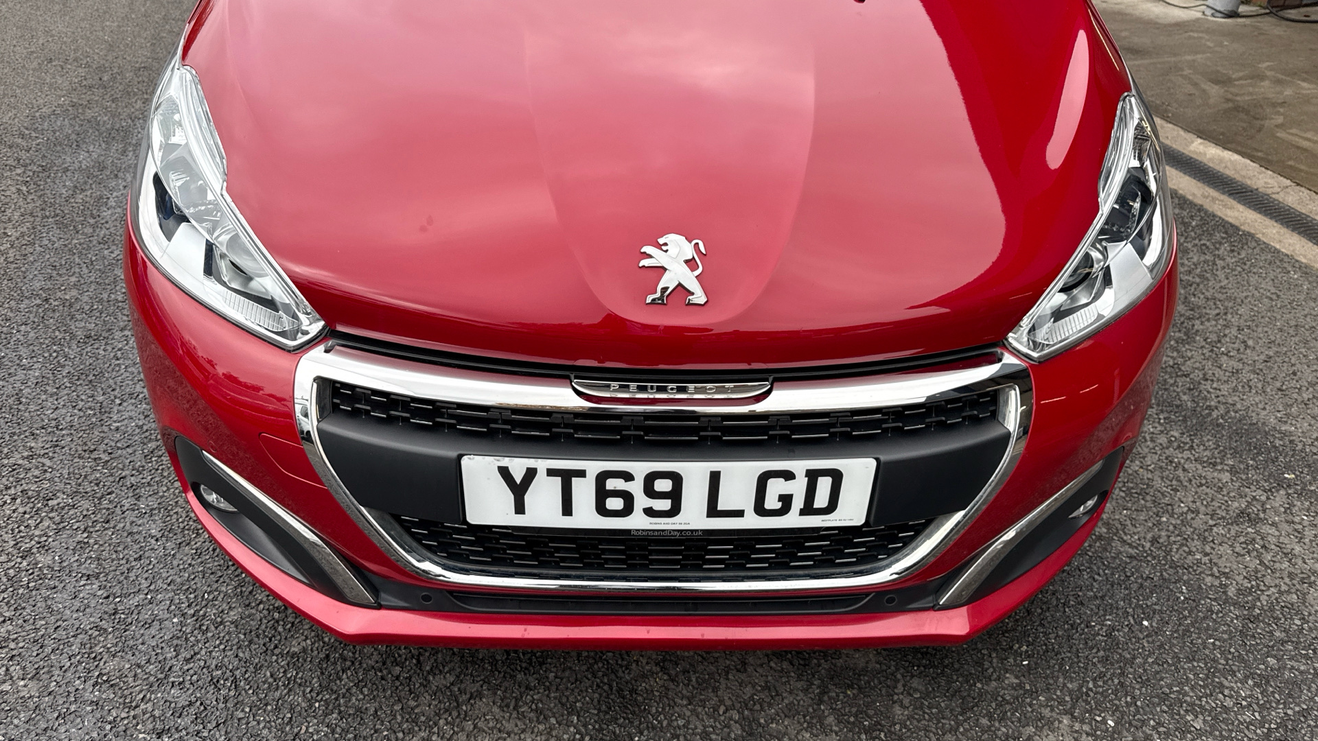 car image