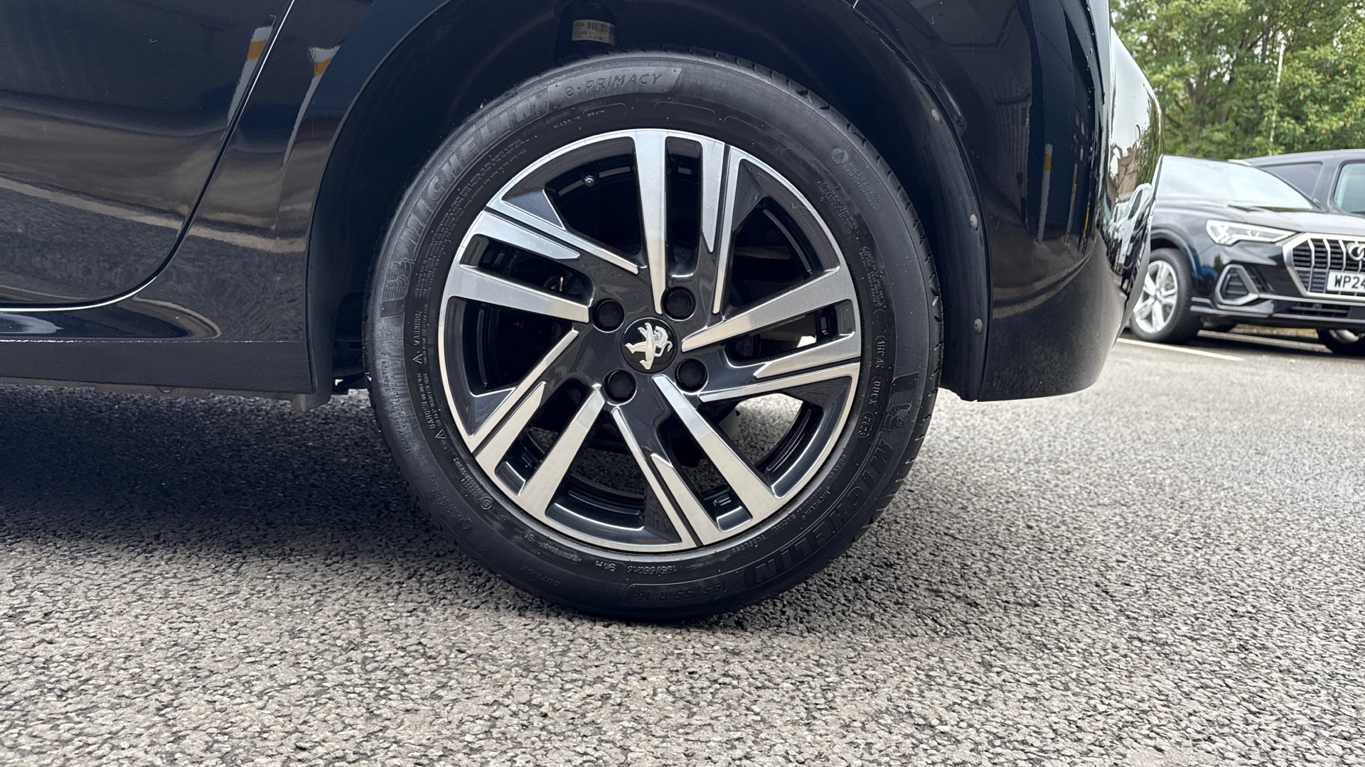 car image