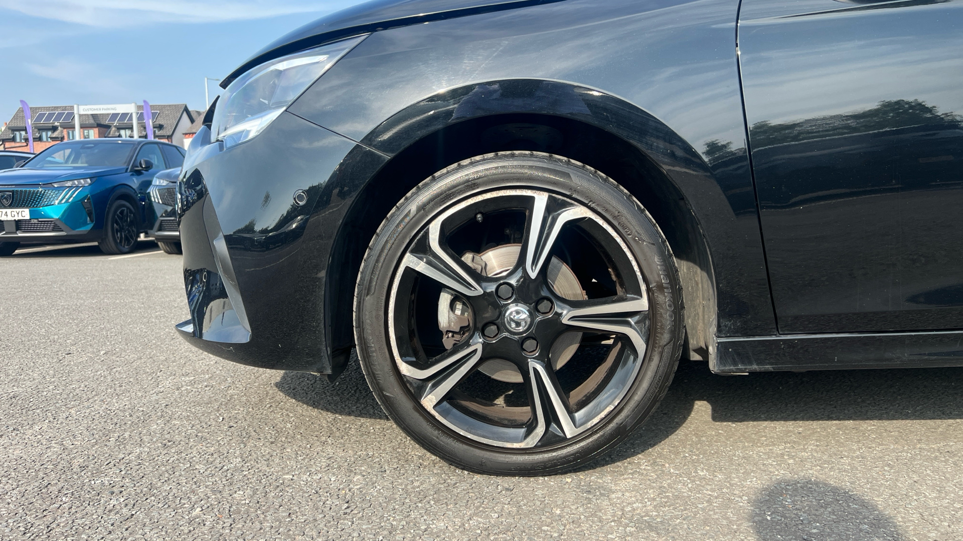 car image