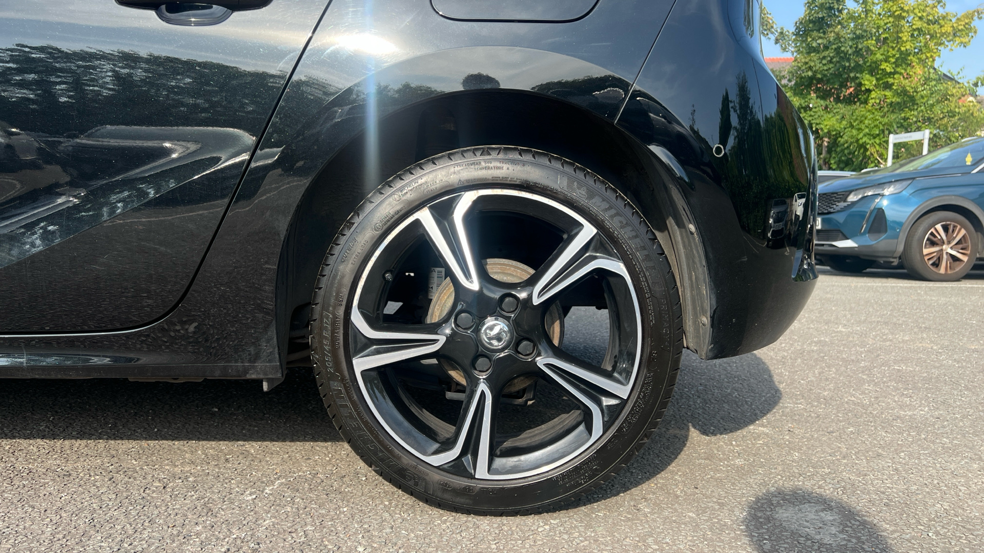 car image