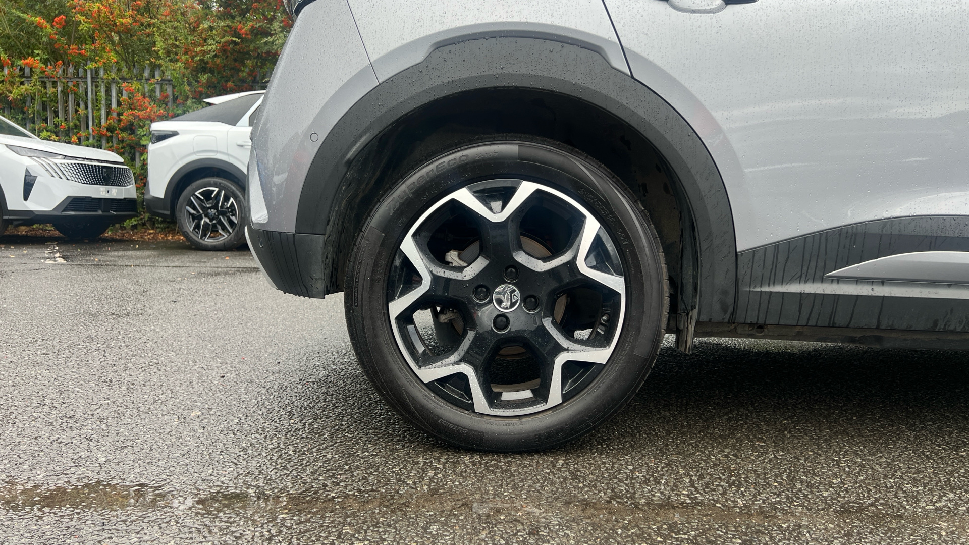 car image