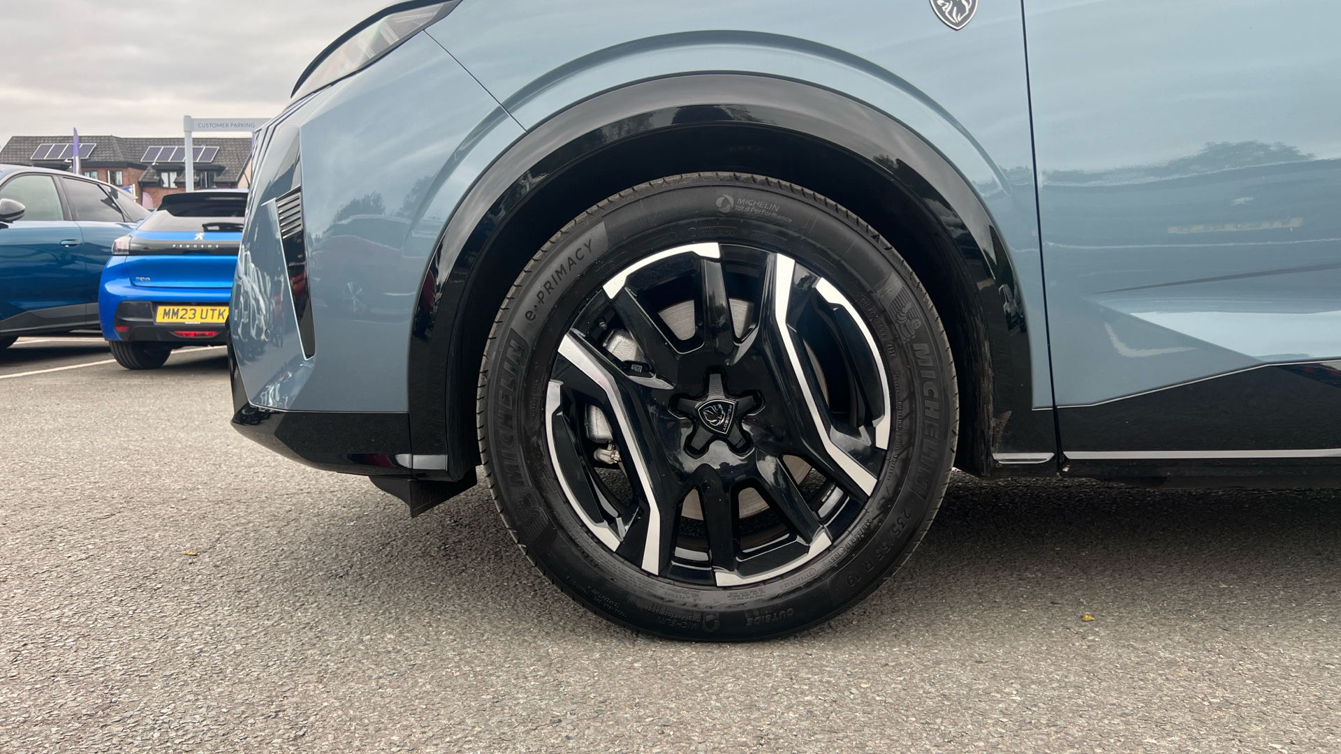 car image