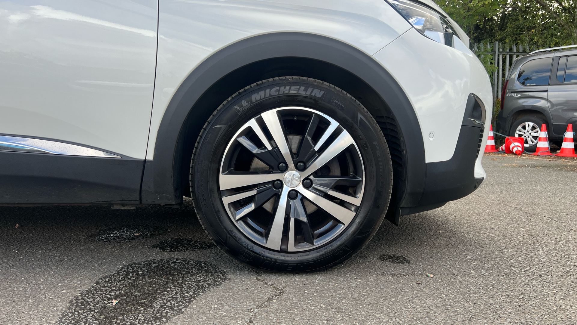 car image
