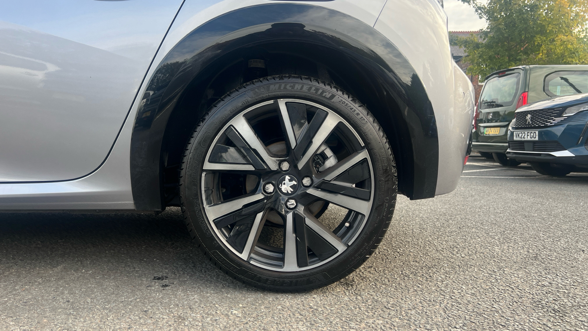 car image