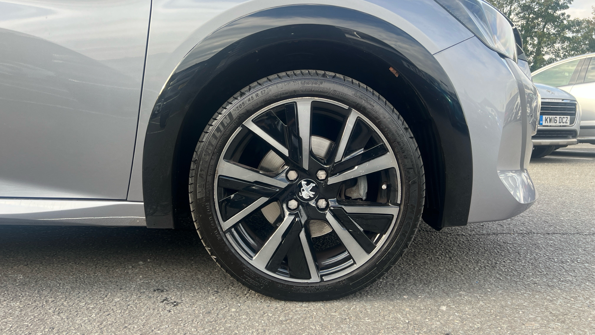 car image