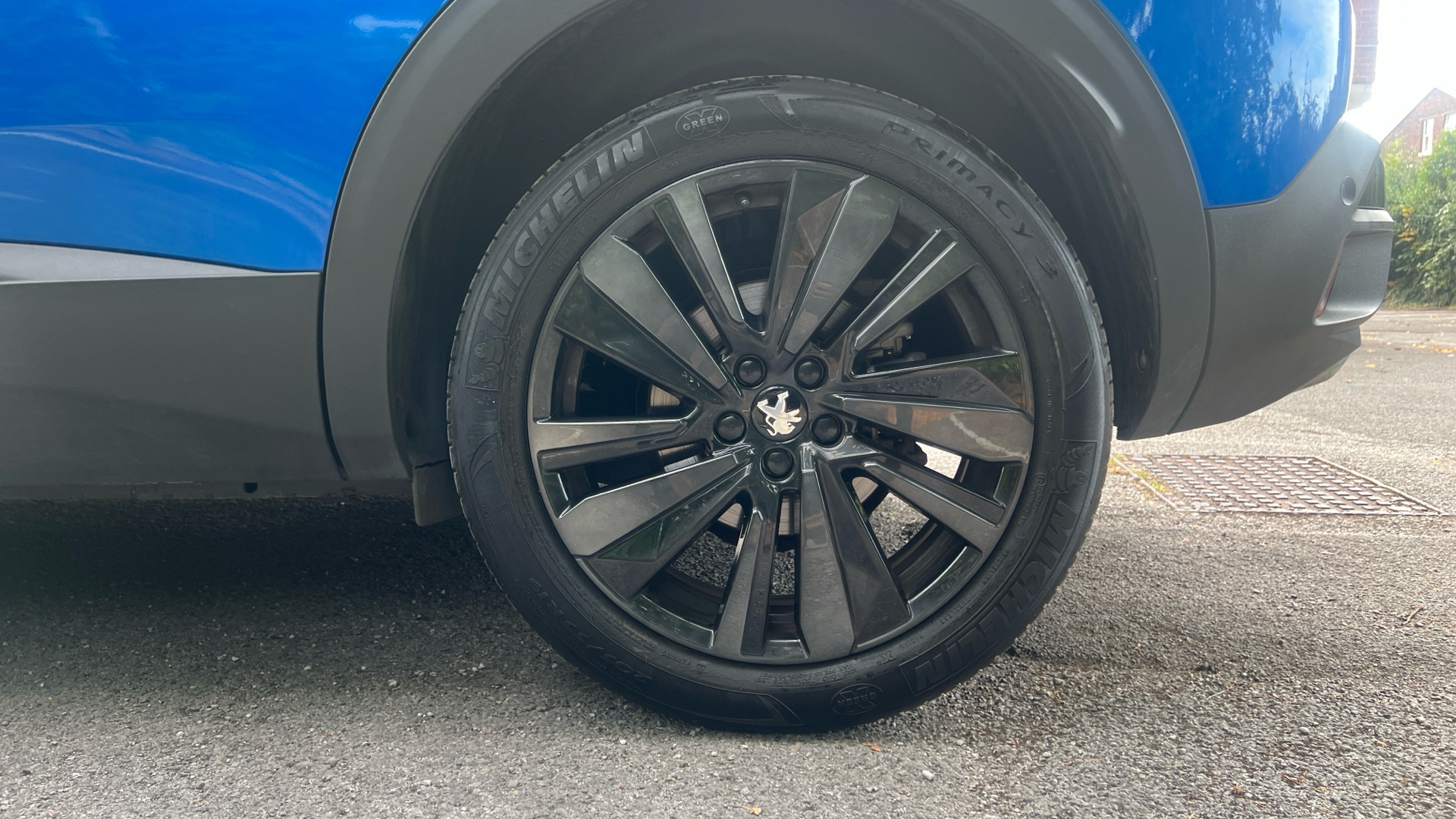 car image