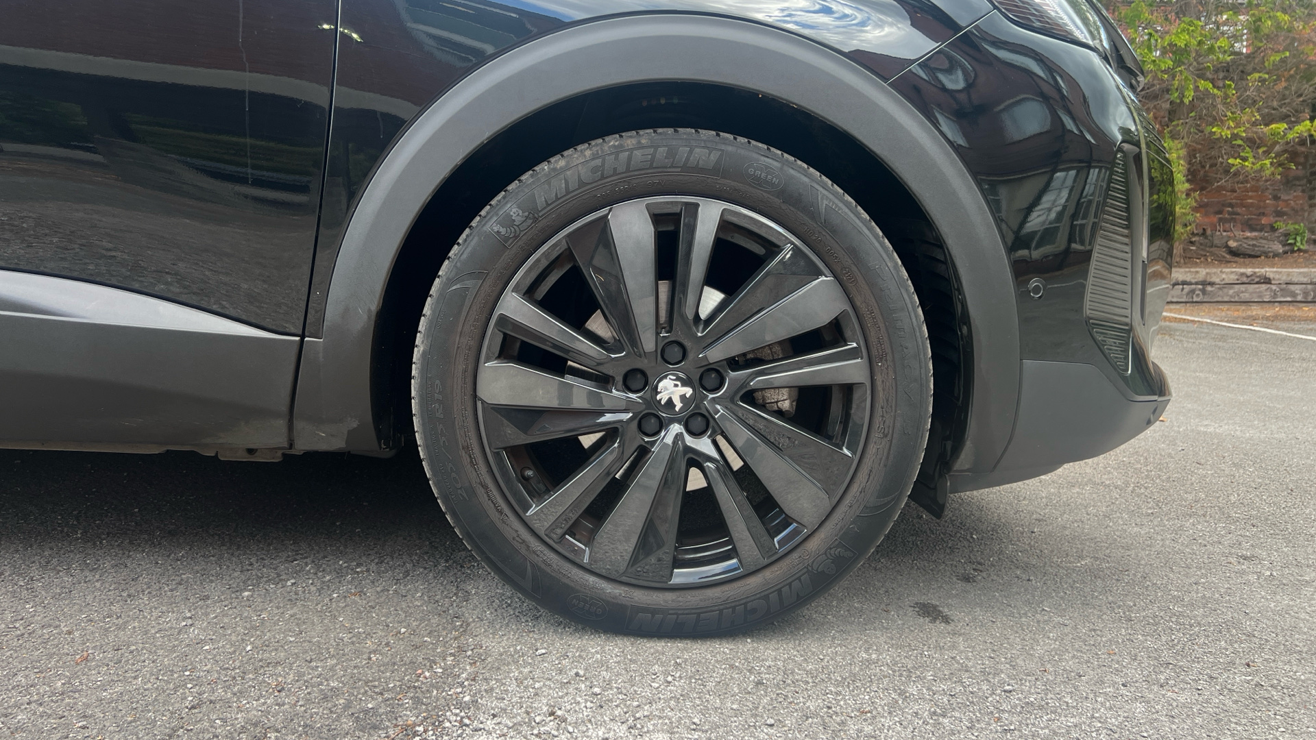 car image