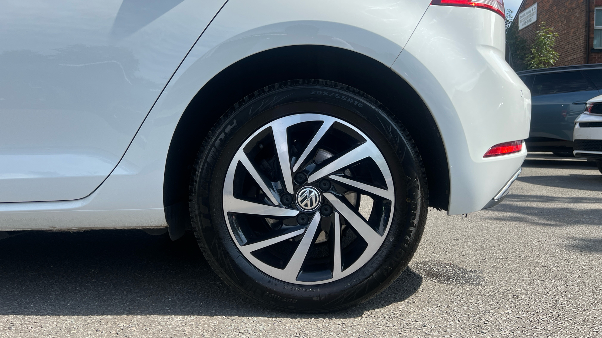 car image