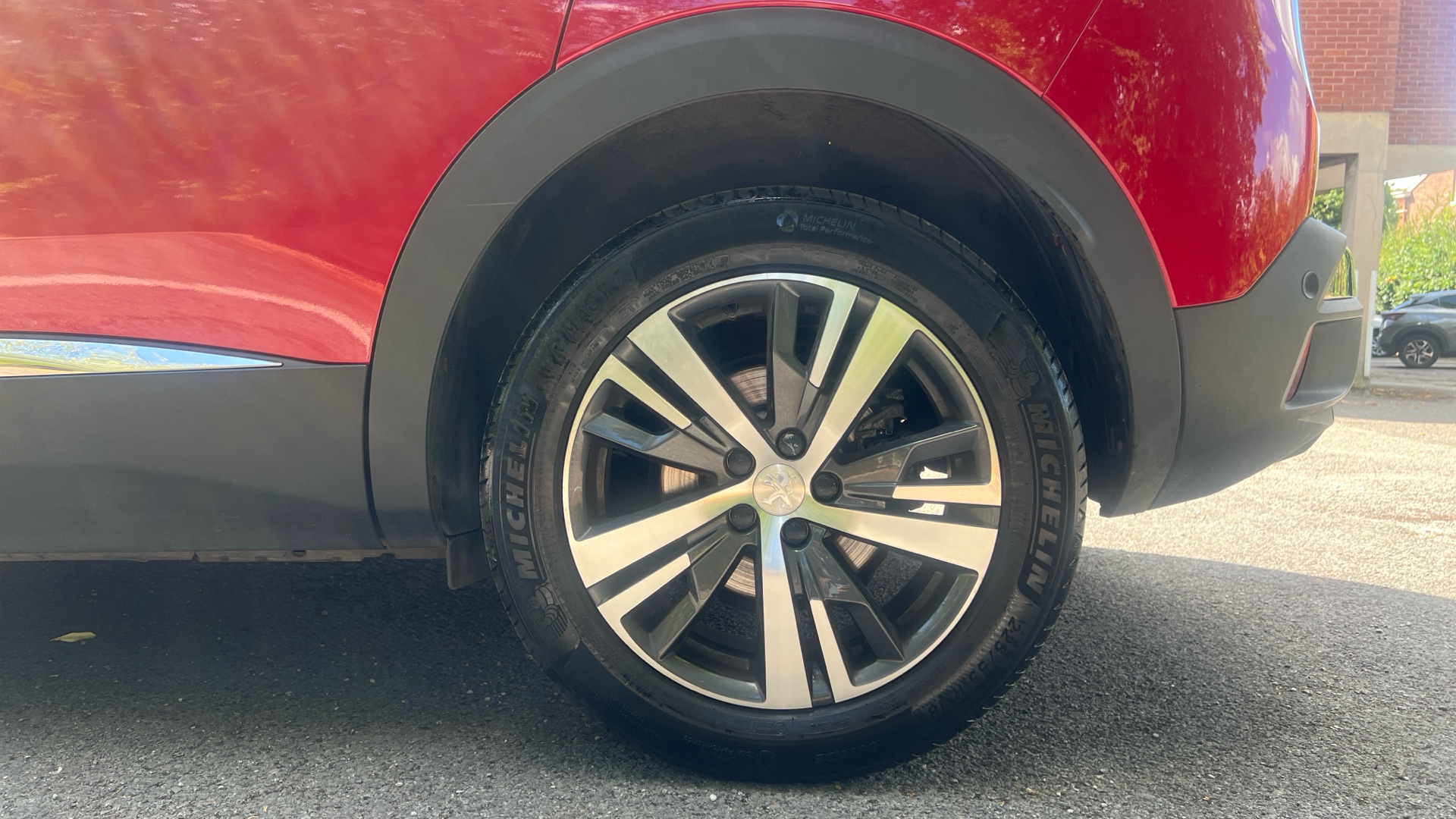 car image