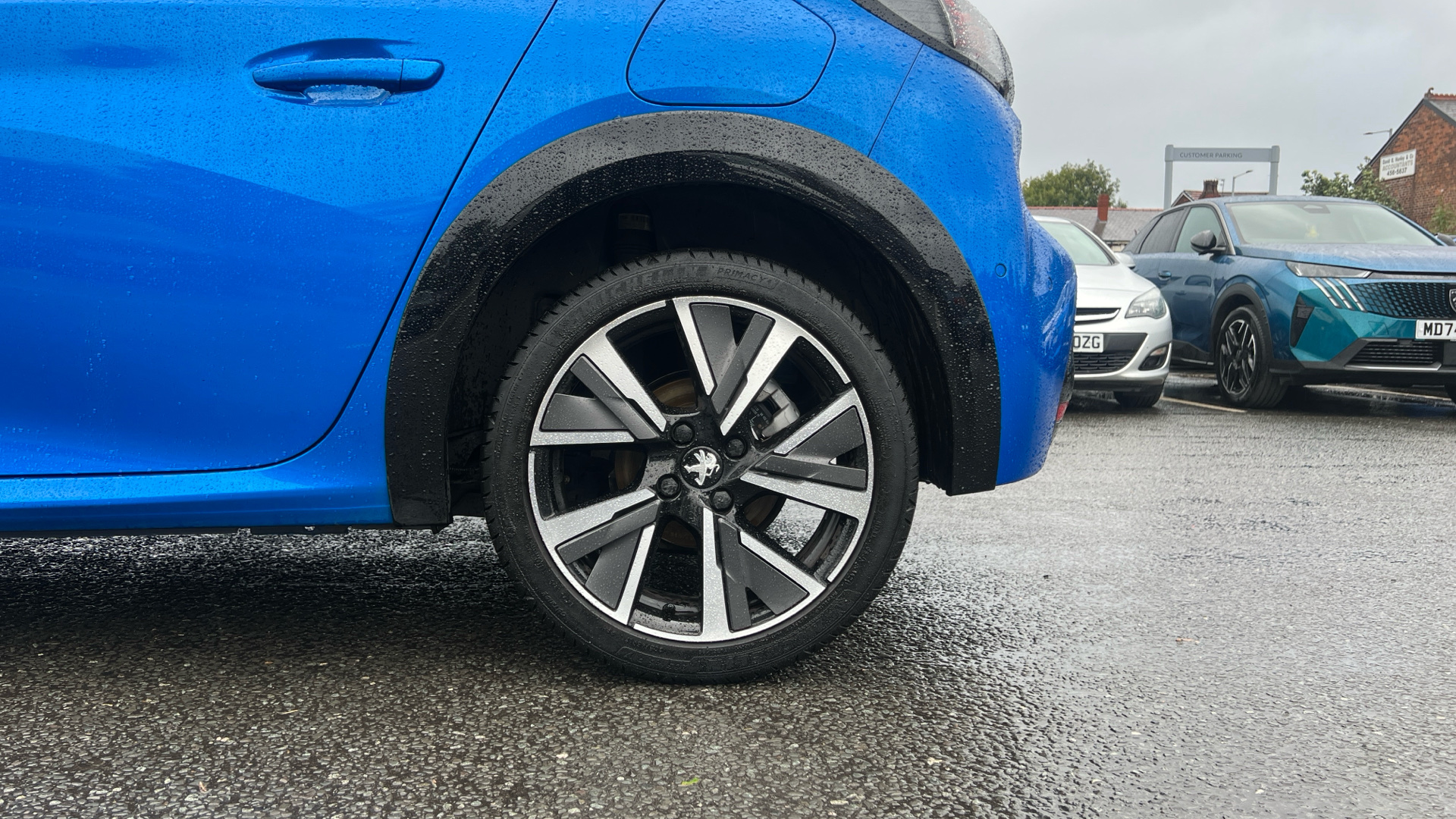 car image