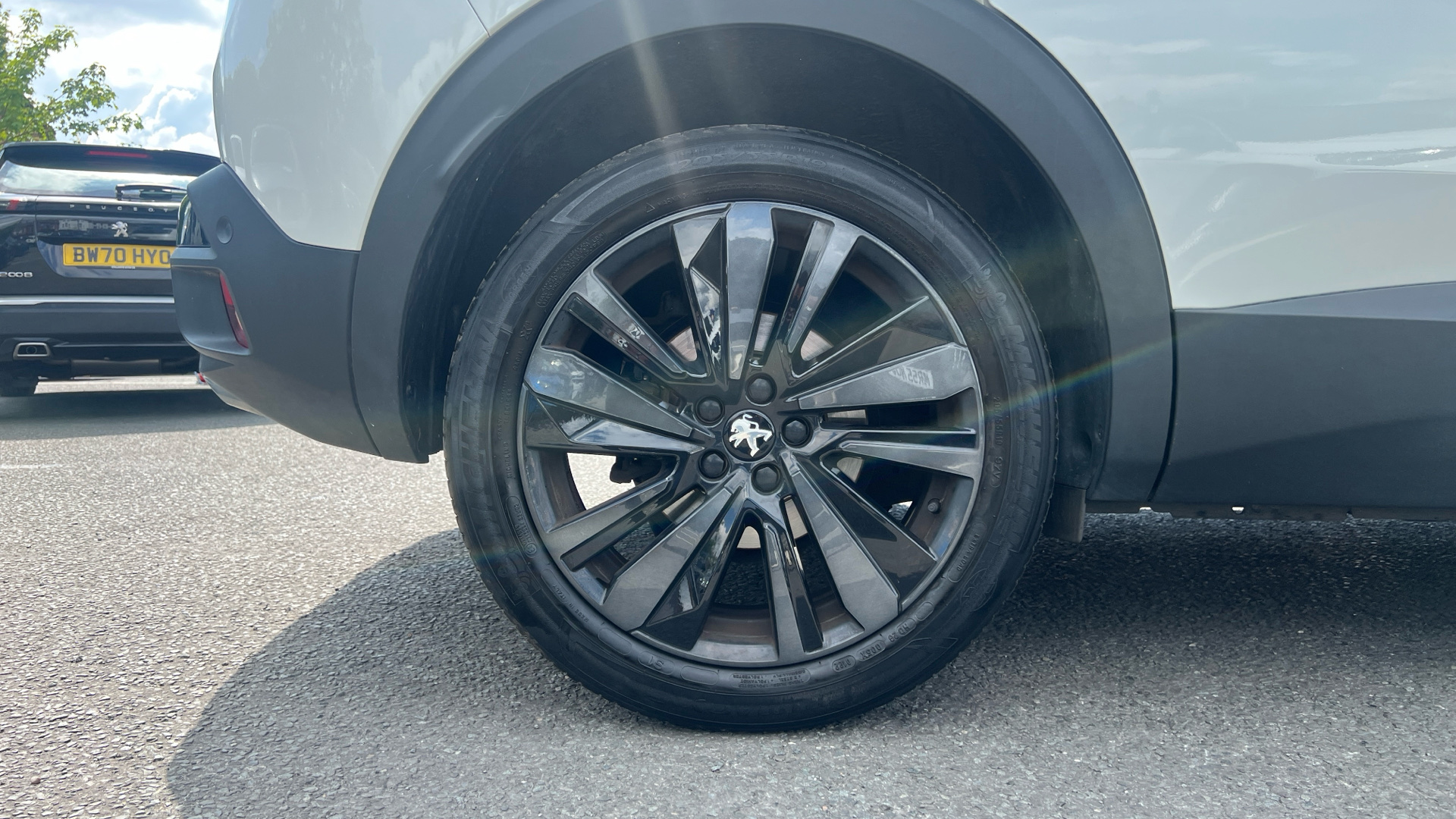 car image