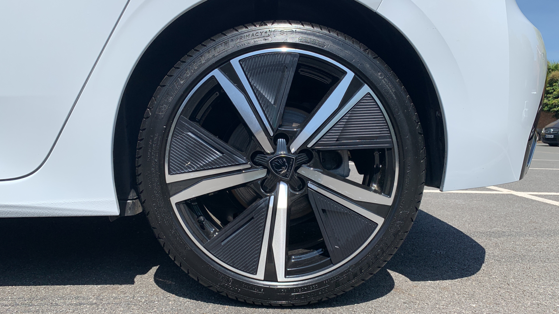 car image