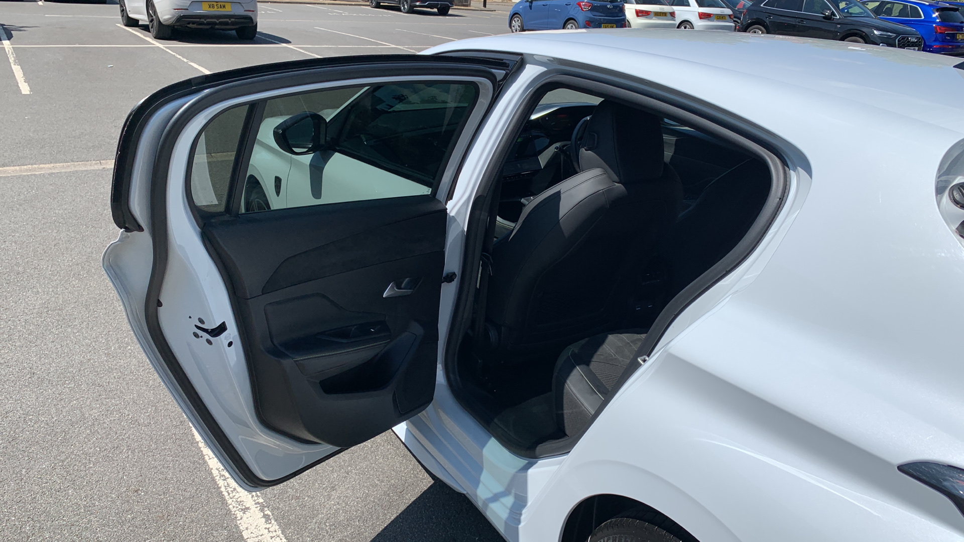 car image
