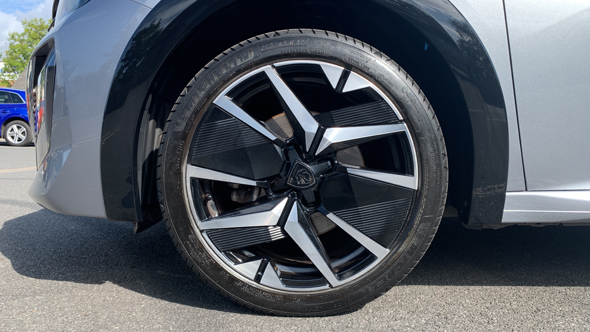 car image