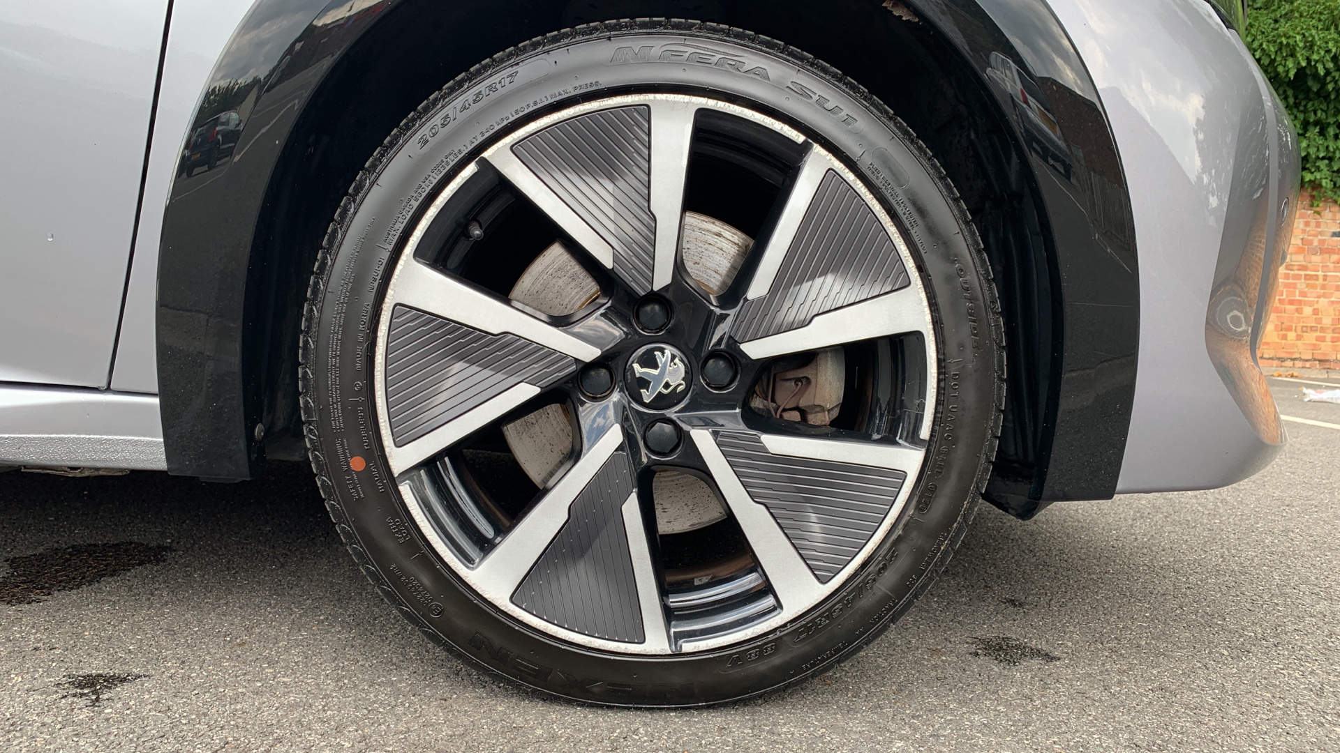car image