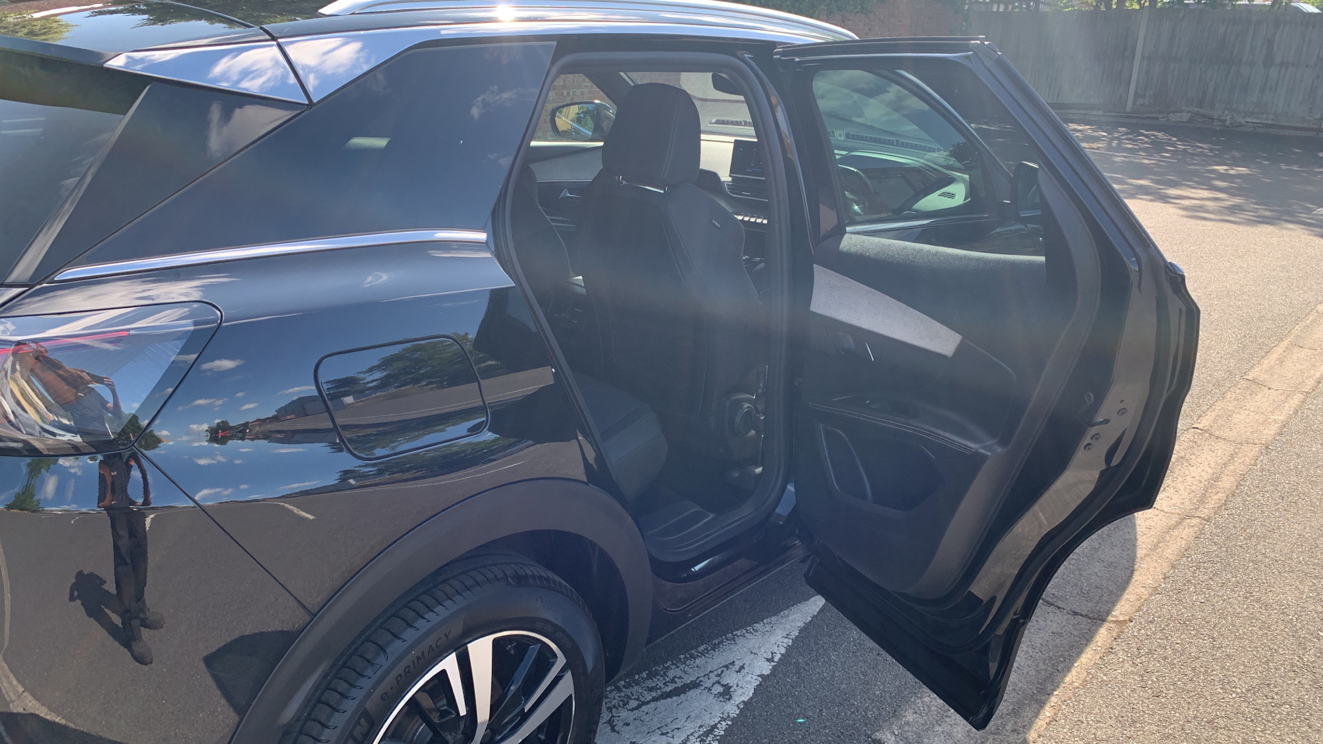 car image