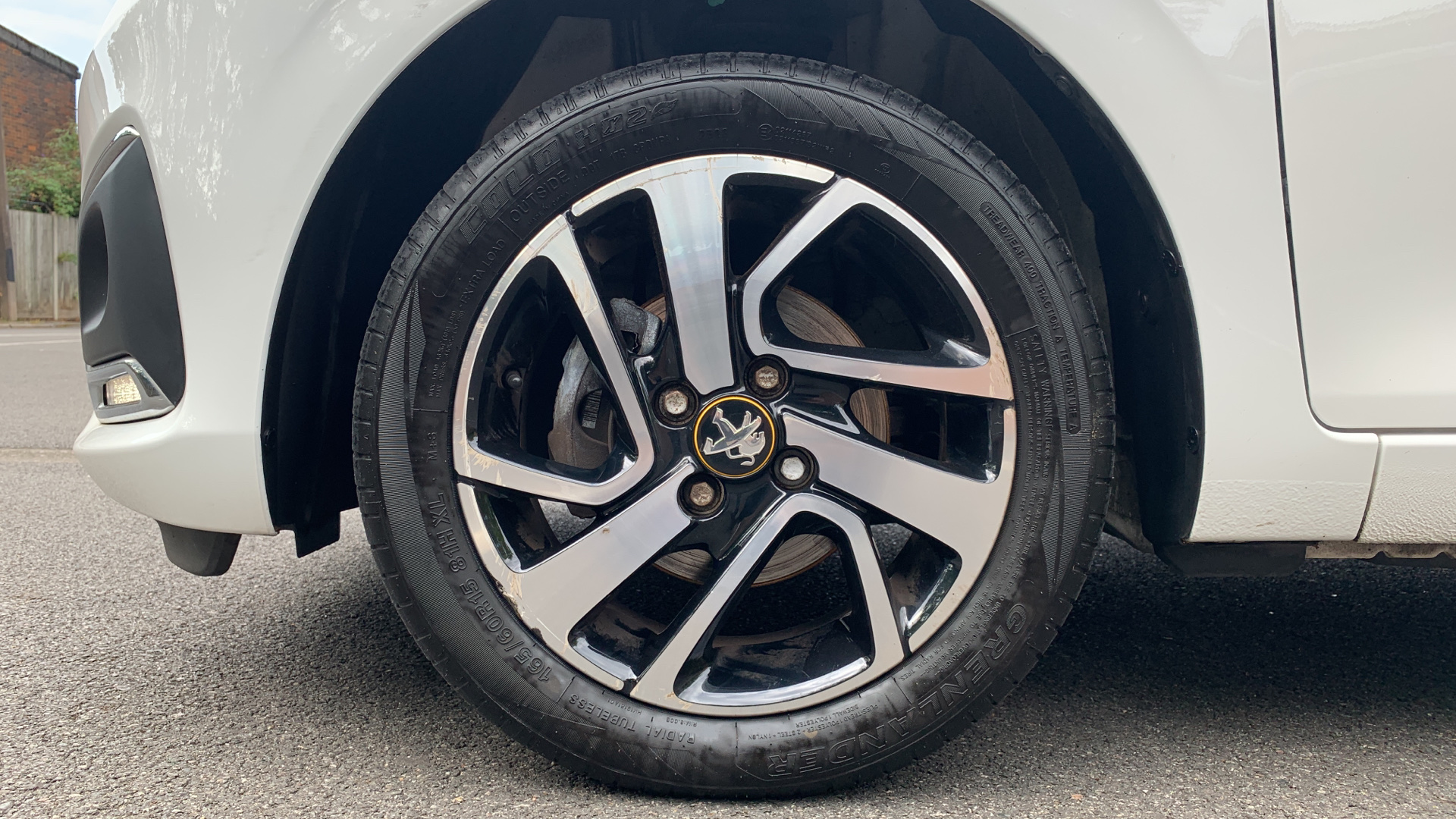 car image