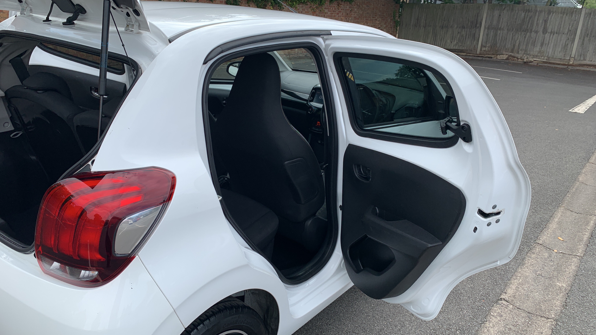 car image
