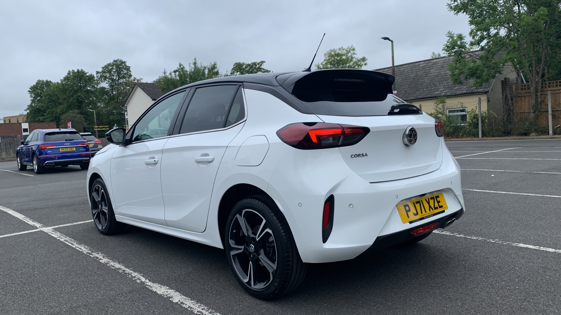 car image