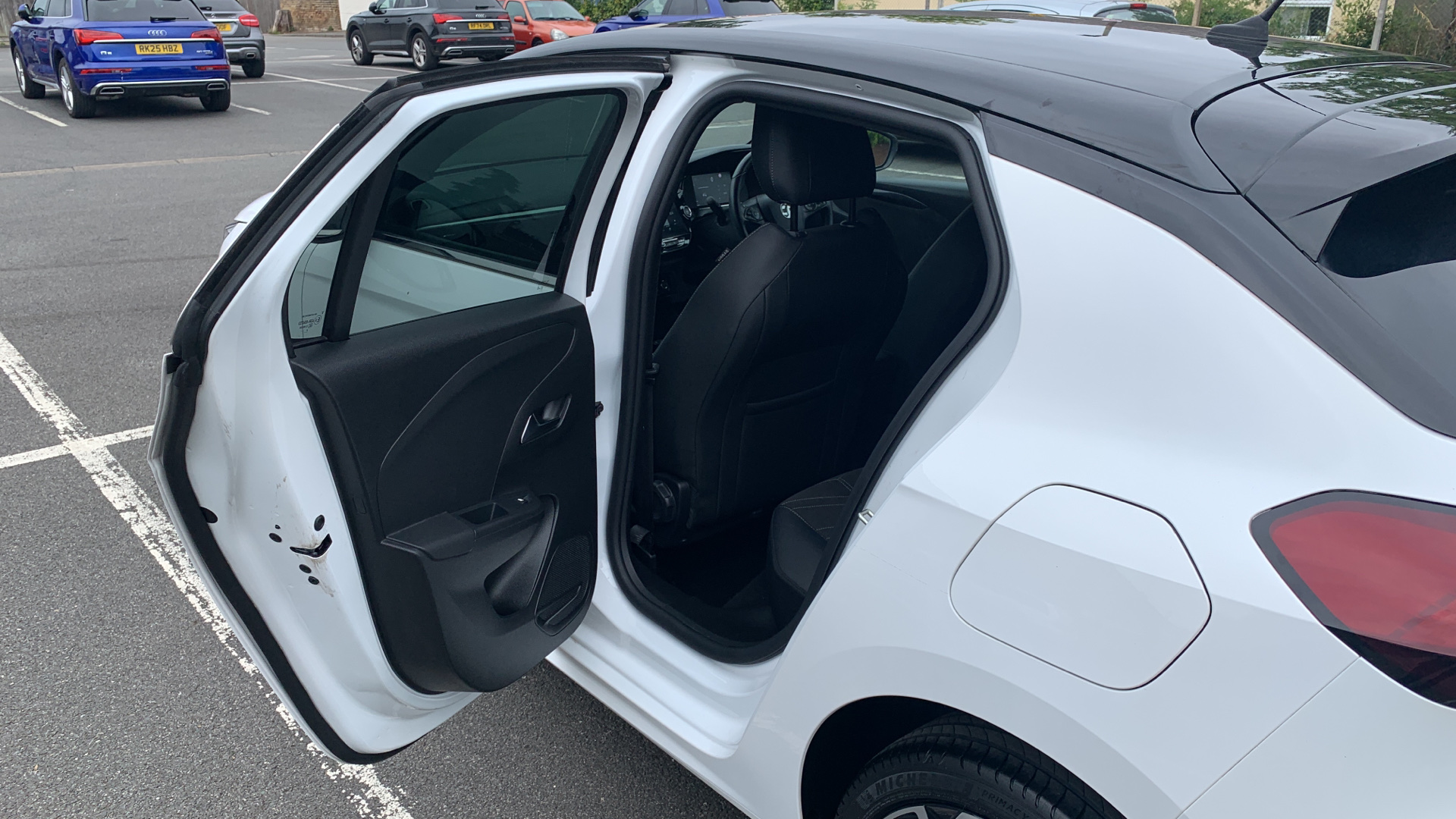 car image