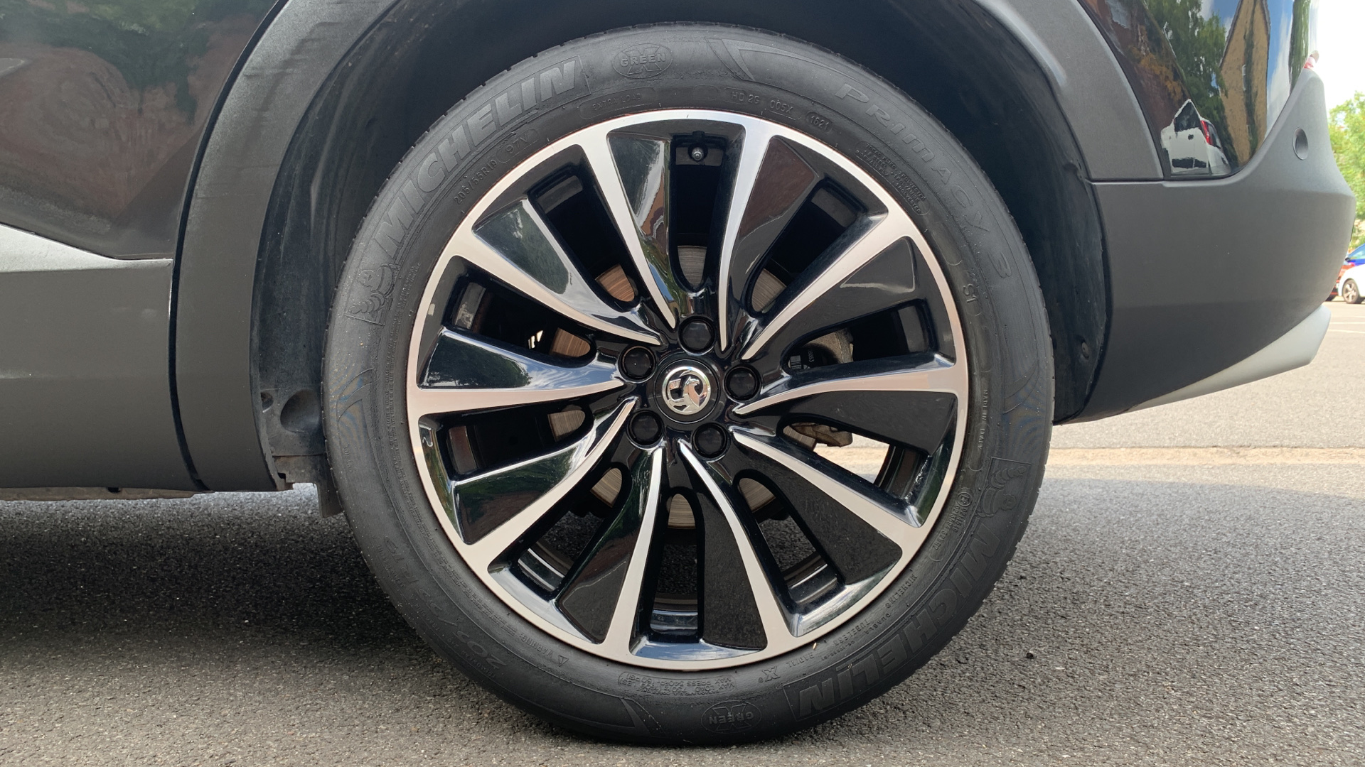 car image