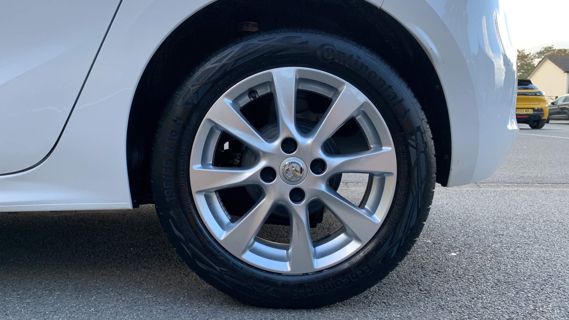car image