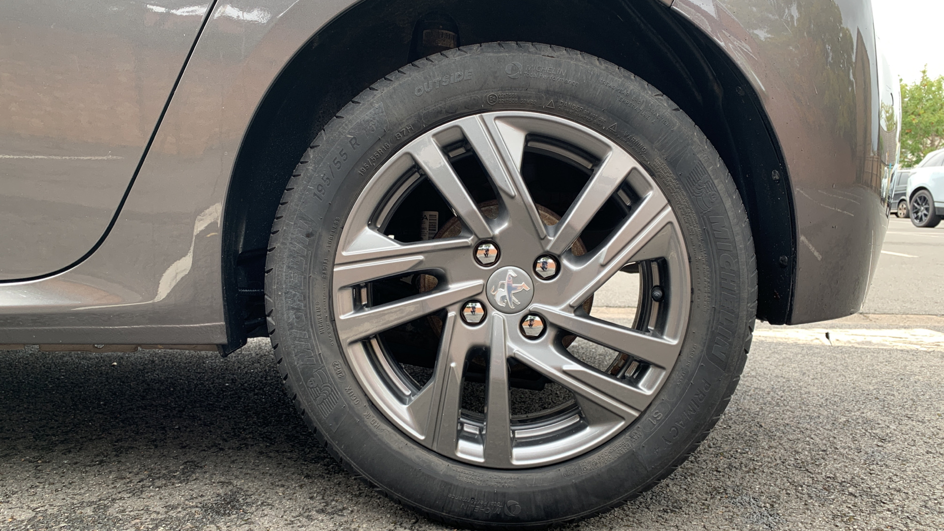car image