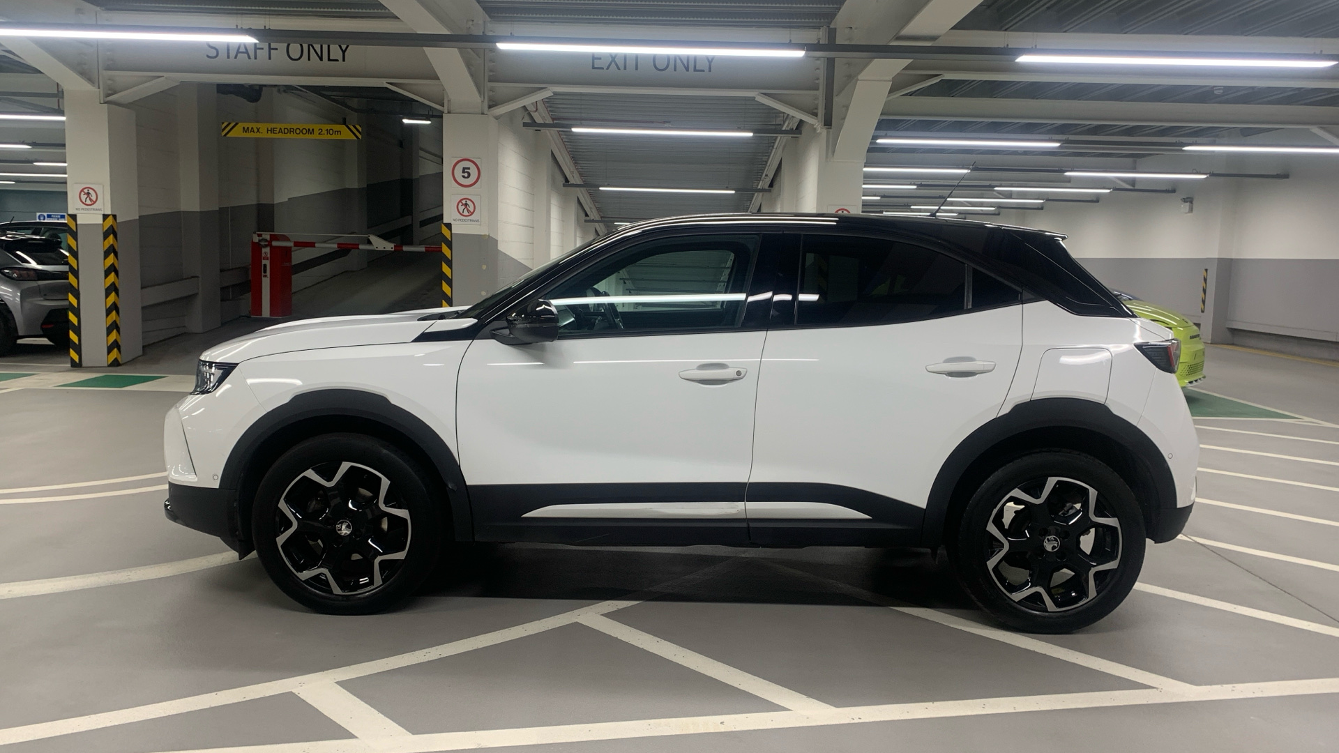 car image