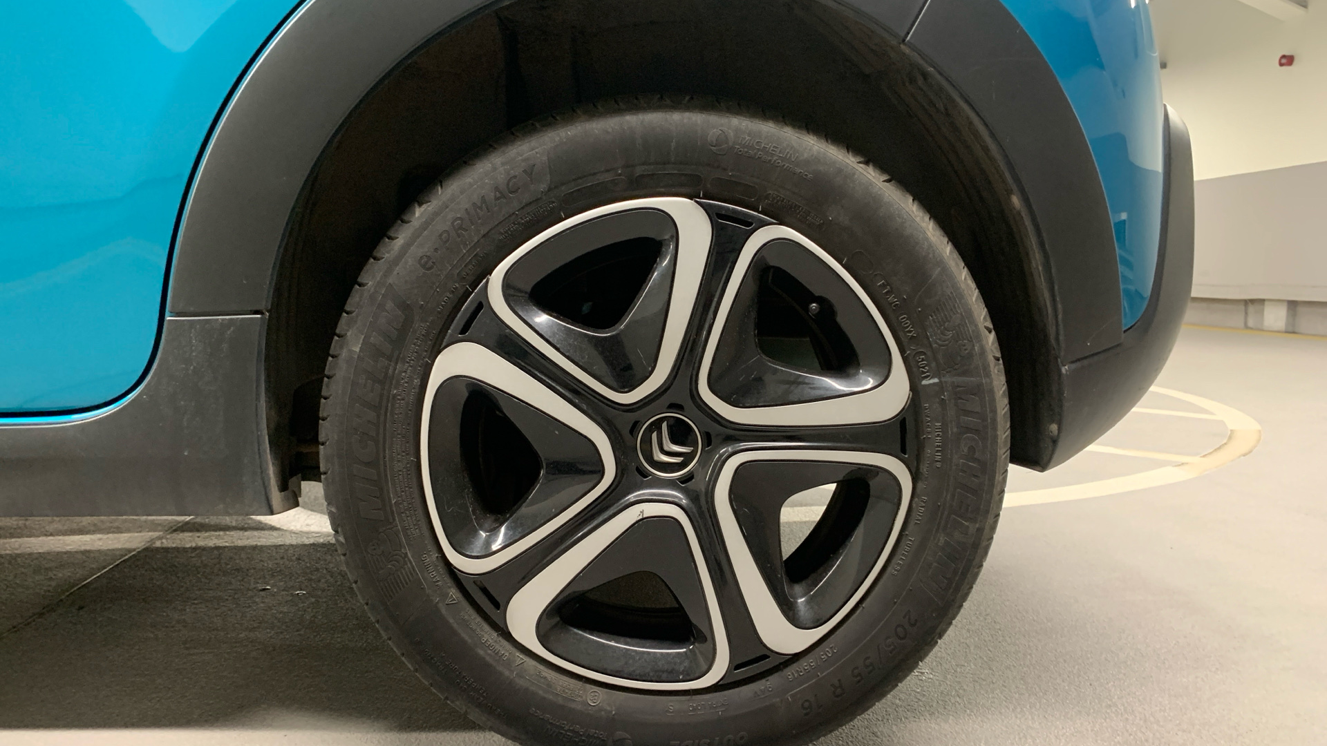 car image