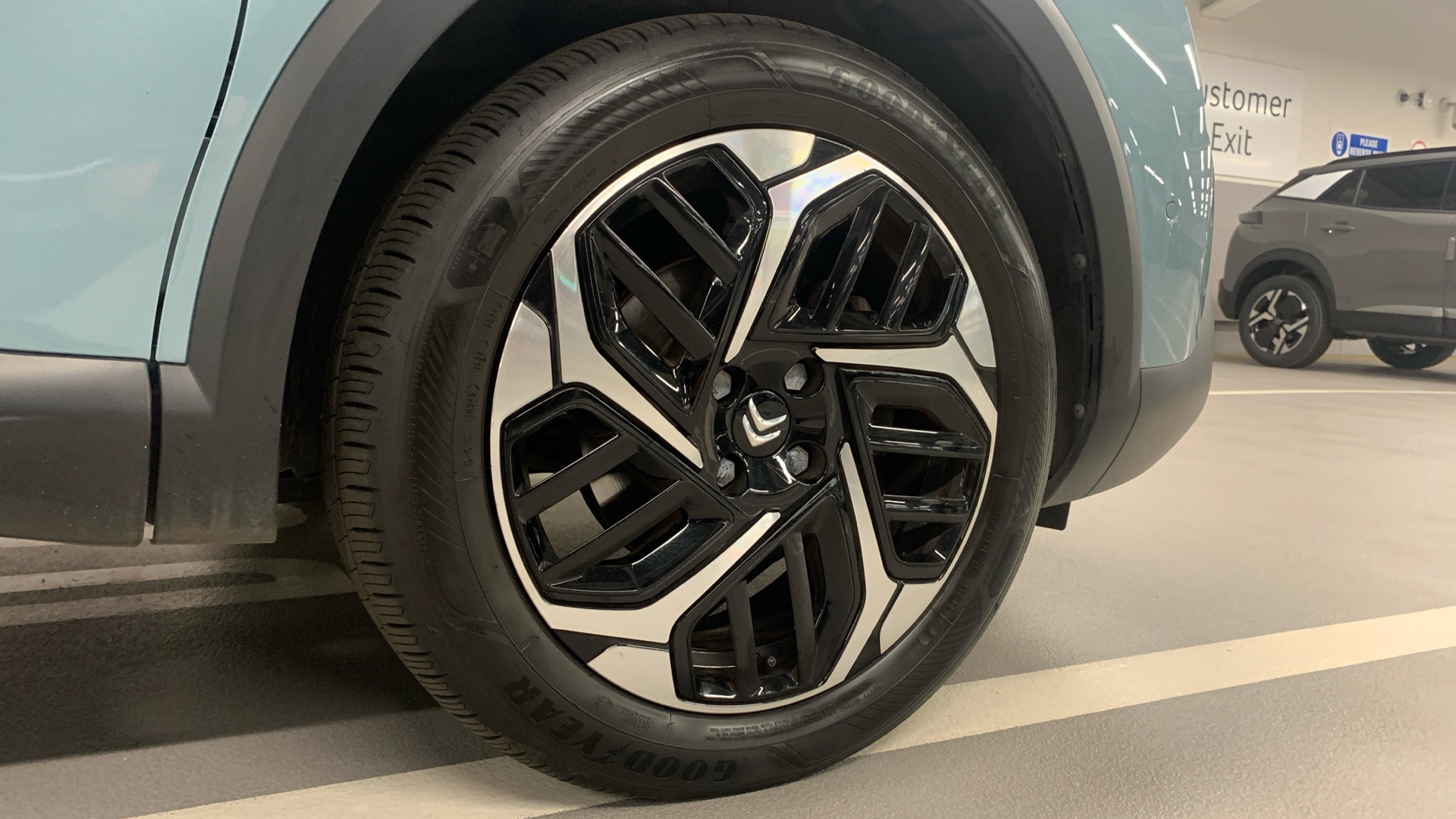 car image