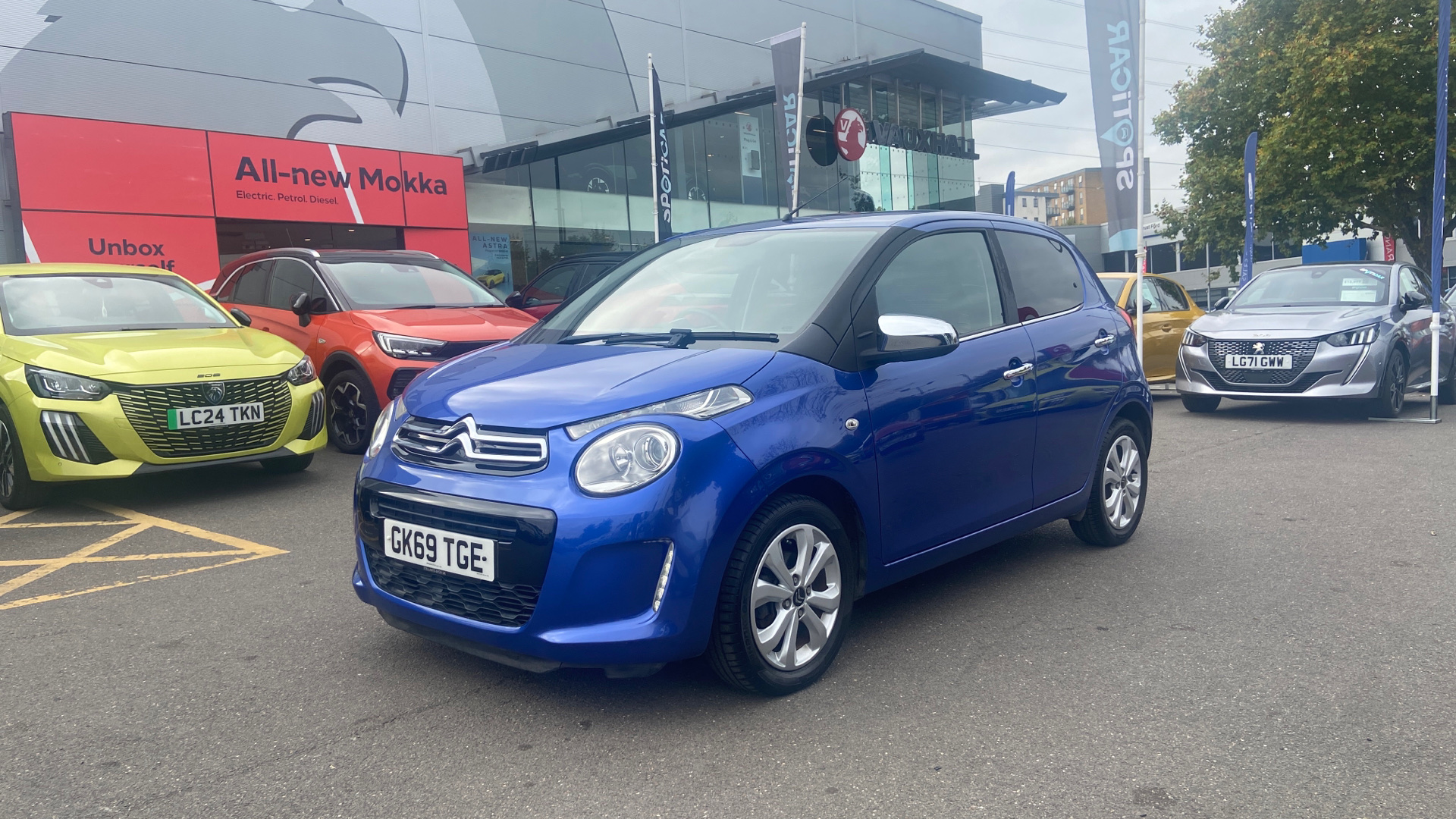 car image