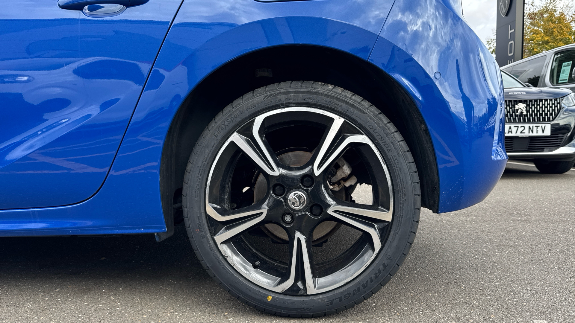 car image