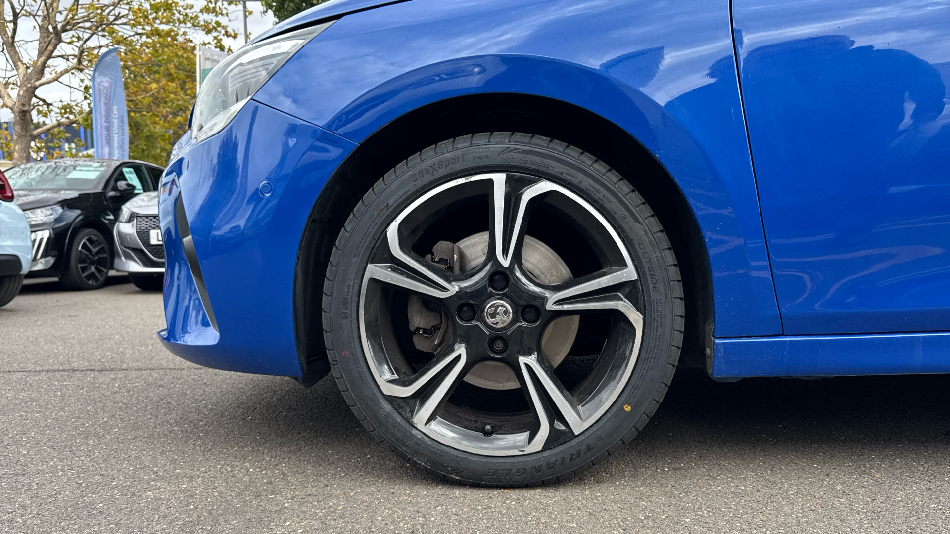 car image