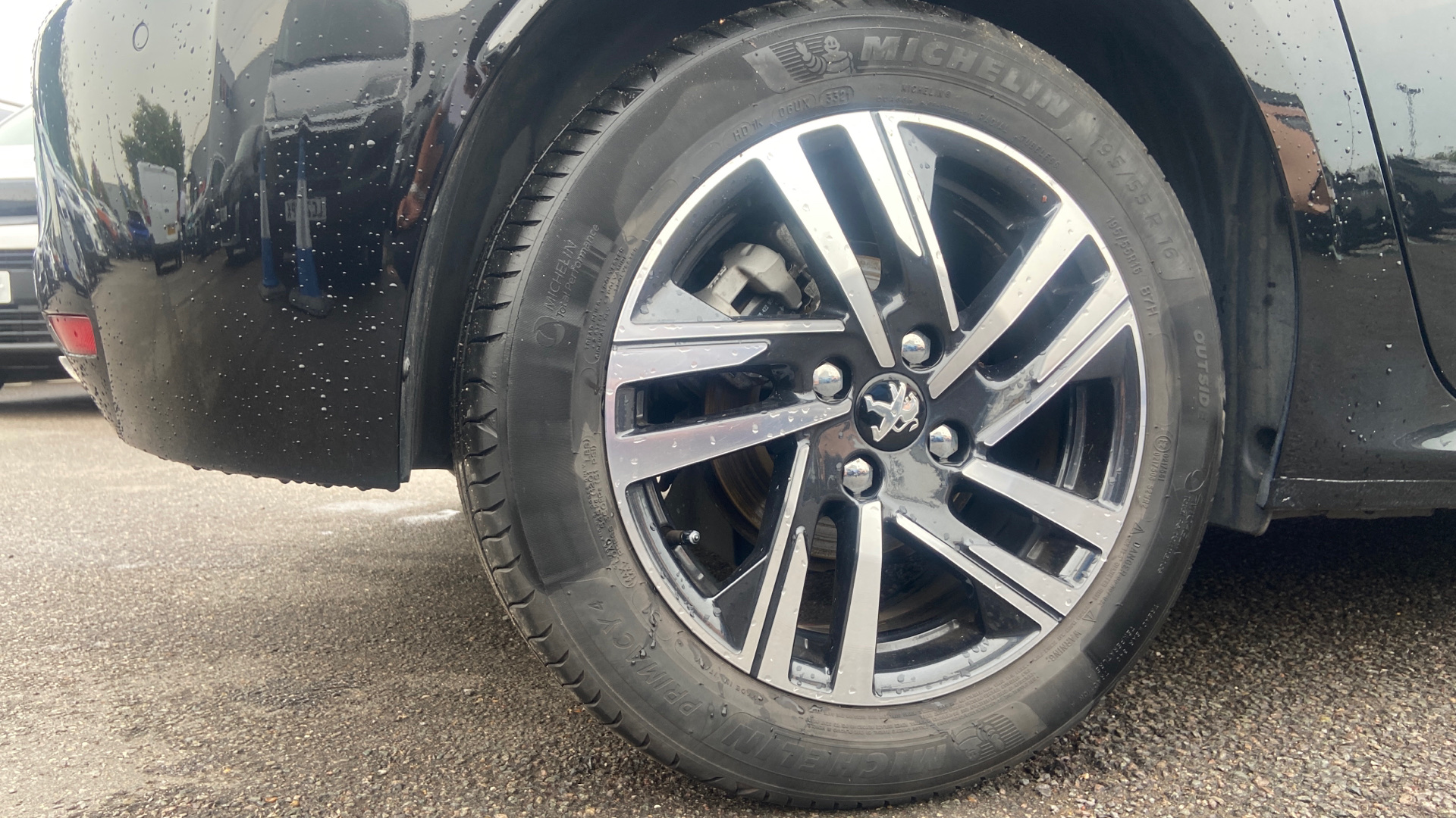 car image