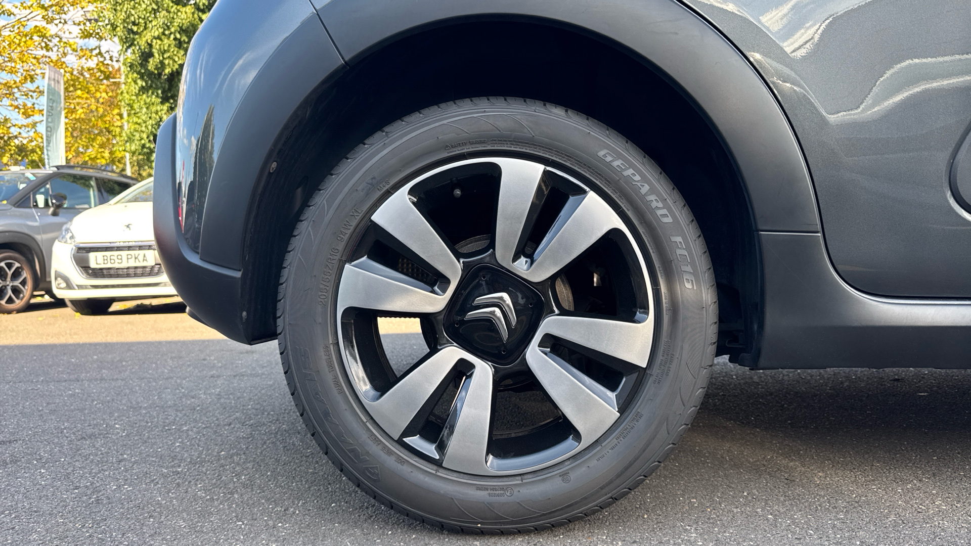 car image