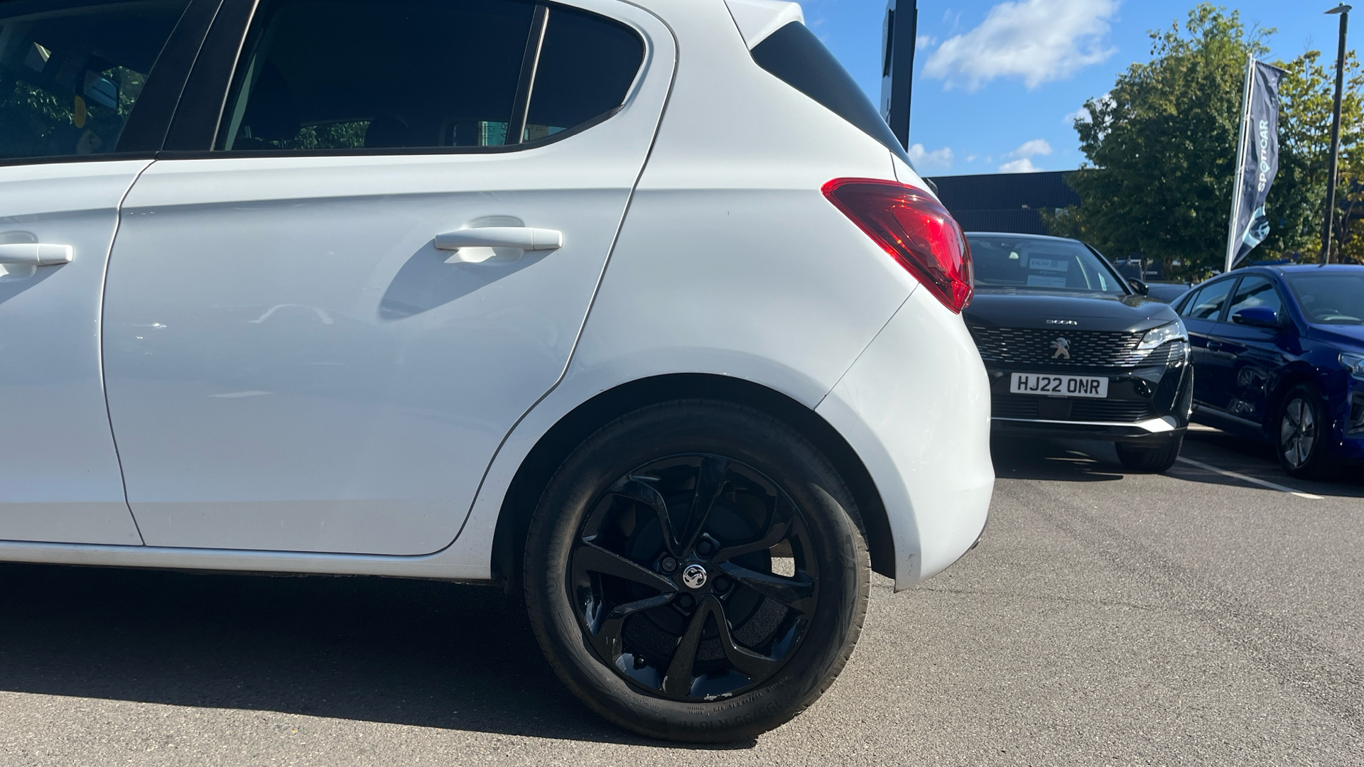 car image