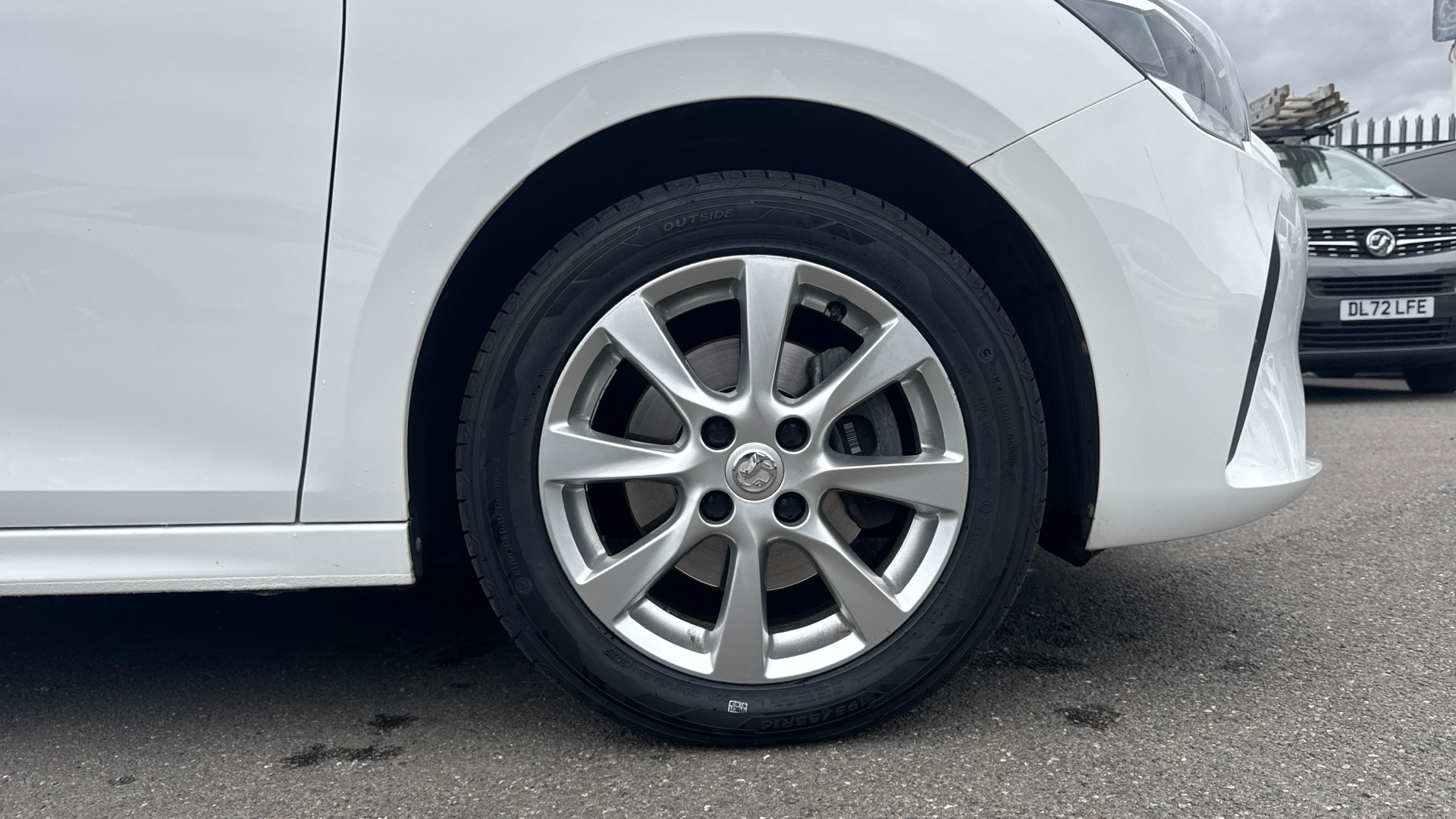 car image