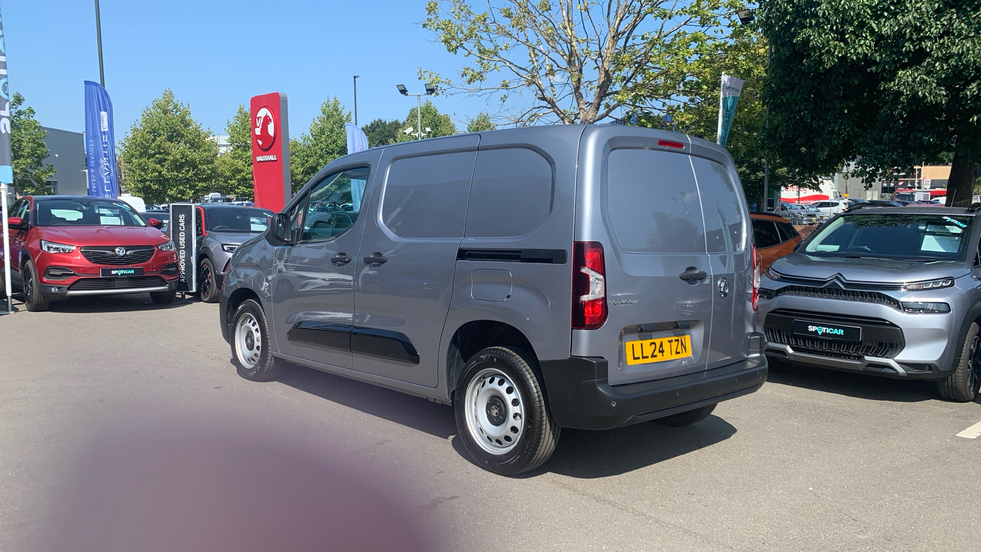 car image