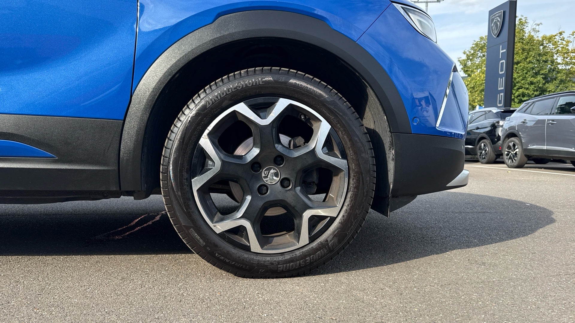 car image