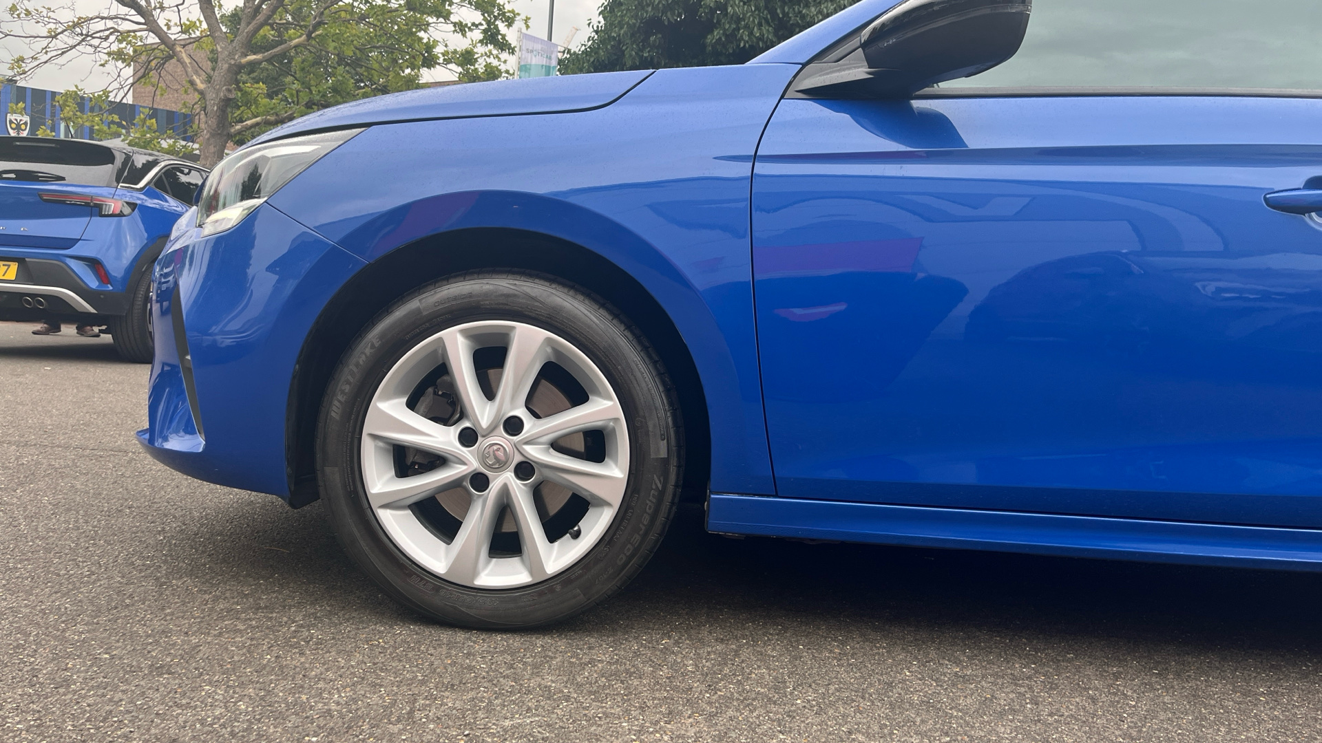 car image