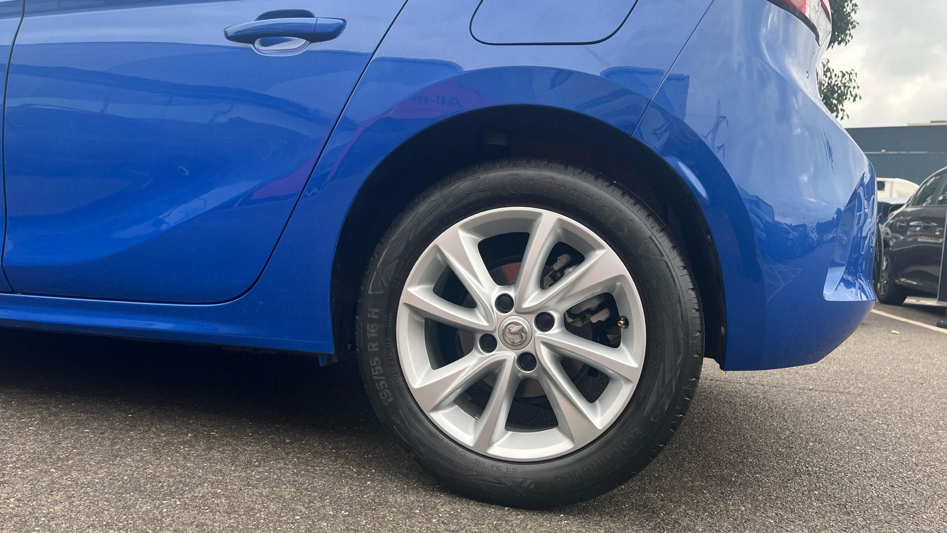 car image