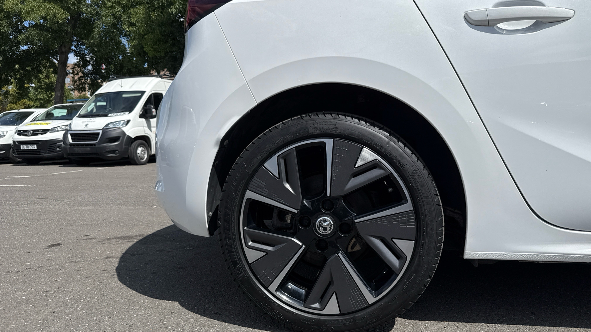 car image