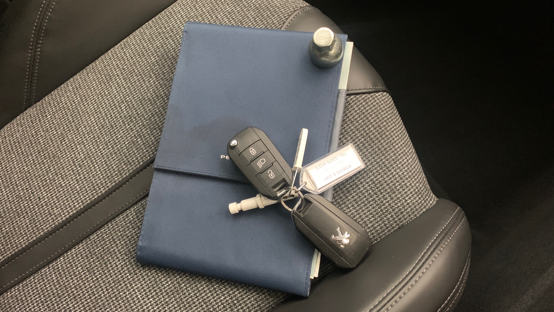 car image